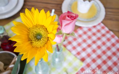 Simple Spring Tablescape for the Real-Life Hostess (& a Free Printable for you)