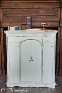 Mint Green Cabinet & Southern Hooker