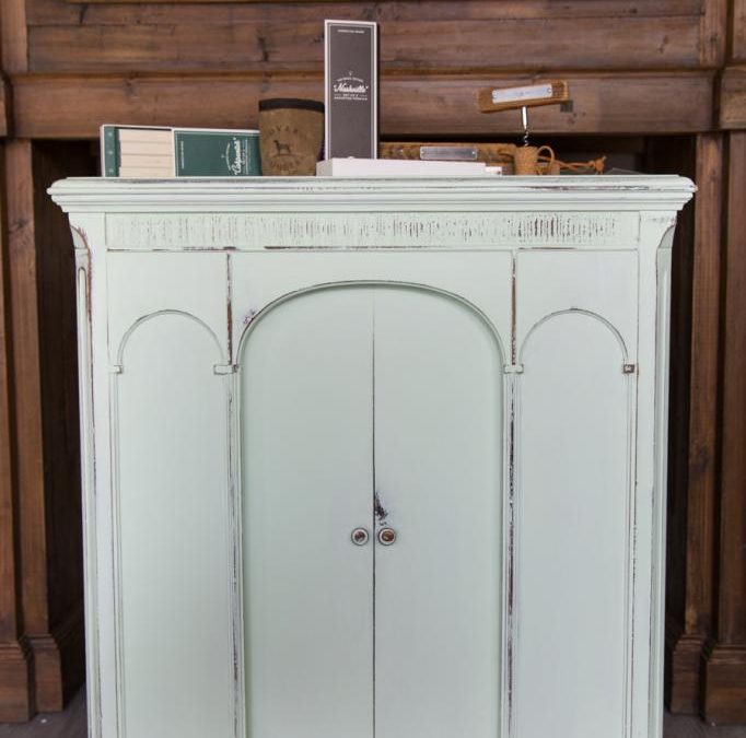 Mint Green Cabinet & Southern Hooker