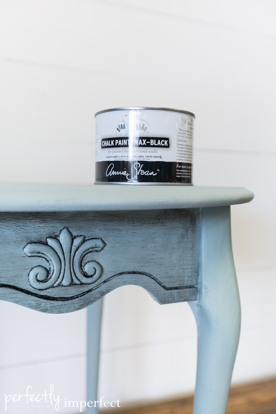 Oak Side Table Makeover with Black Chalk Paint Wax - Perfectly