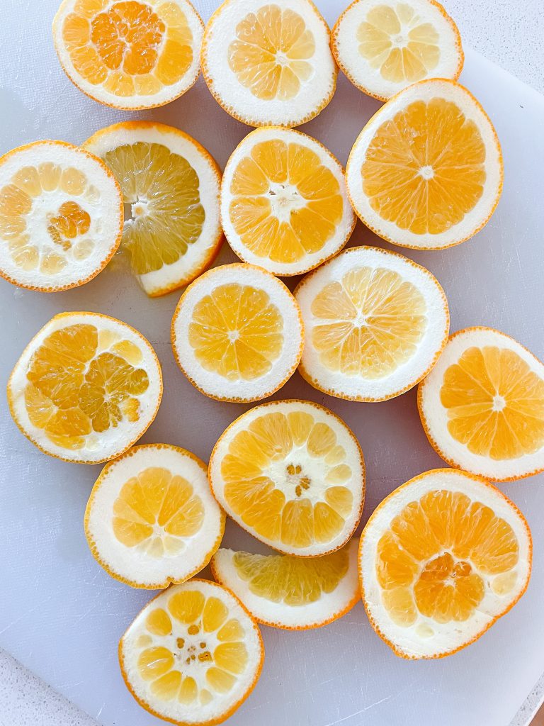 How to Dry Oranges | Decorating with Dried Oranges | Shaunna Parker | Holiday Decor