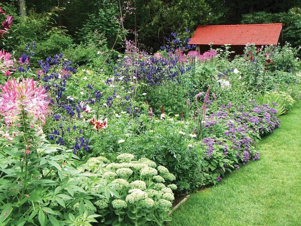 English Gardens | Cottage Gardens | Shaunna Parker Studio | Wild Garden Planning